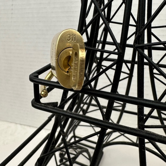 COPY - COPY - #311 ✅EUC LOUIS VUITTON ✅ Authentic Lock & Key on Necklace Chains - Picture 6 of 10